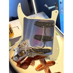 (BRUGT) Fender Stratocaster 1979 Antigua